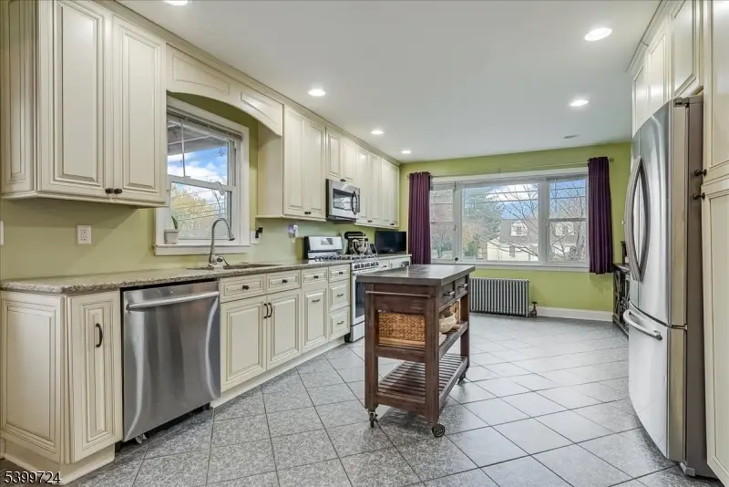 206 Milltown Rd, East Brunswick, NJ 08816 - Image #3