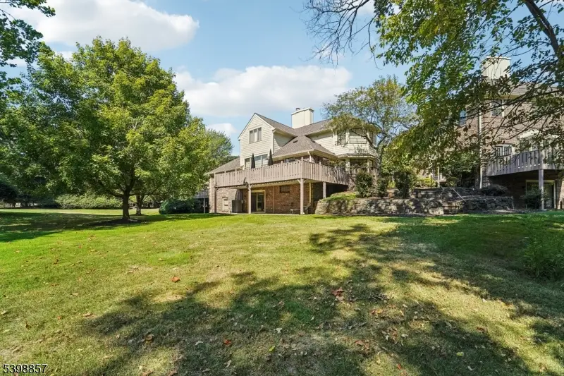 2 Casper Ct, Florham Park, NJ 07932 - Image #2