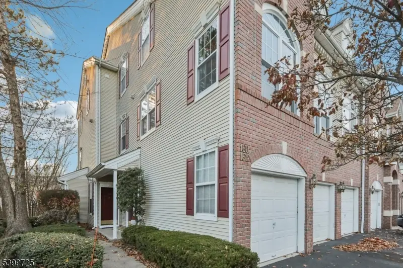 160 Riverwalk Way, Clifton, NJ 07014 - Image #3
