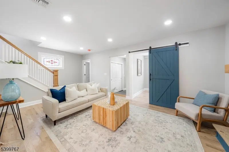 302 E Lincoln Ave, Roselle Park, NJ 07204 - Image #3