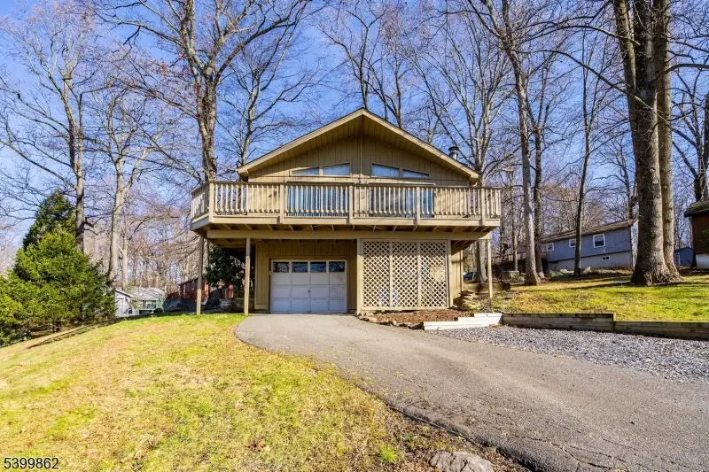 5 Deer Run Dr, High Bridge, NJ 08829 - Image #1