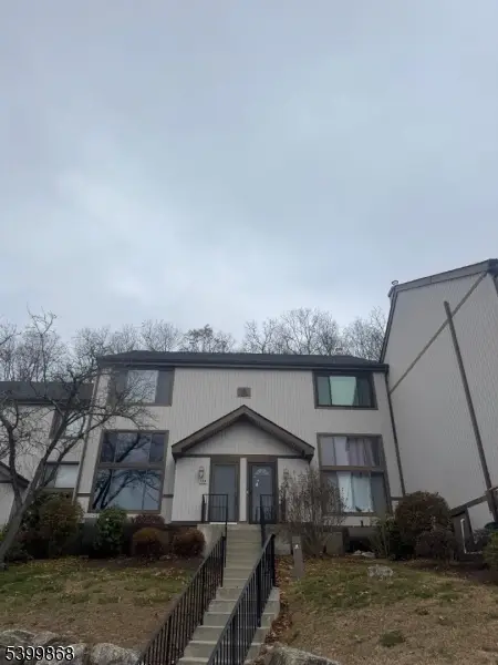 9160 Ashland Ct #160, Stanhope, NJ 07874 - Image #1