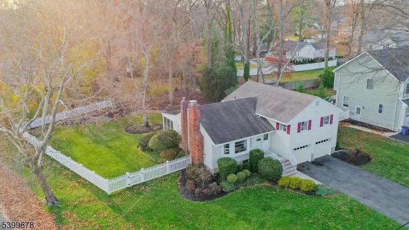 1148 Tanglewood Ln, Scotch Plains, NJ 07076 - Image #2