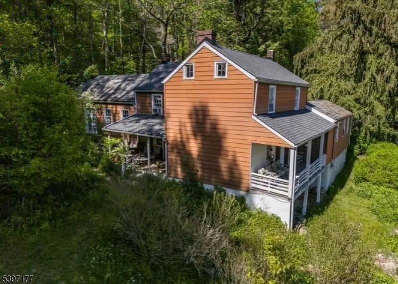 561 Harmony Brass Castle Rd, Harmony Township, NJ 08865 - Image #2