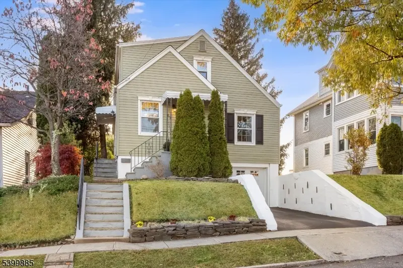 27 Gillespie Rd, Bloomfield, NJ 07003 - Image #1