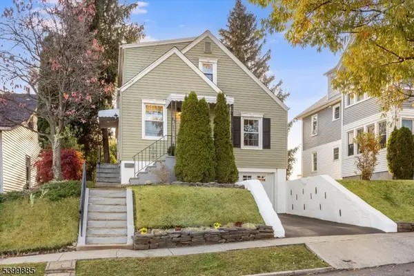 27 Gillespie Rd, Bloomfield Twp., NJ 07003