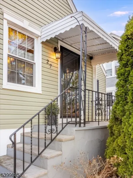 27 Gillespie Rd, Bloomfield, NJ 07003 - Image #2