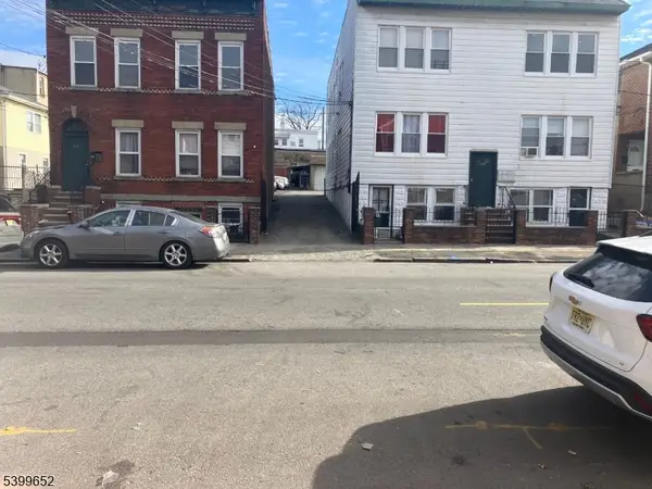 639 N 8th St, Newark City, NJ 07107