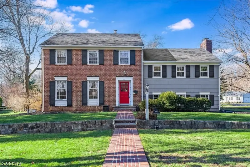 1 Cleveland Ave, Morris Plains, NJ 07950 - Image #1