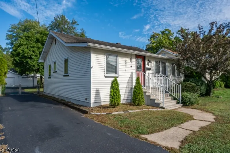 30 S Valley Rd, Lincoln Park, NJ 07035 - Image #1