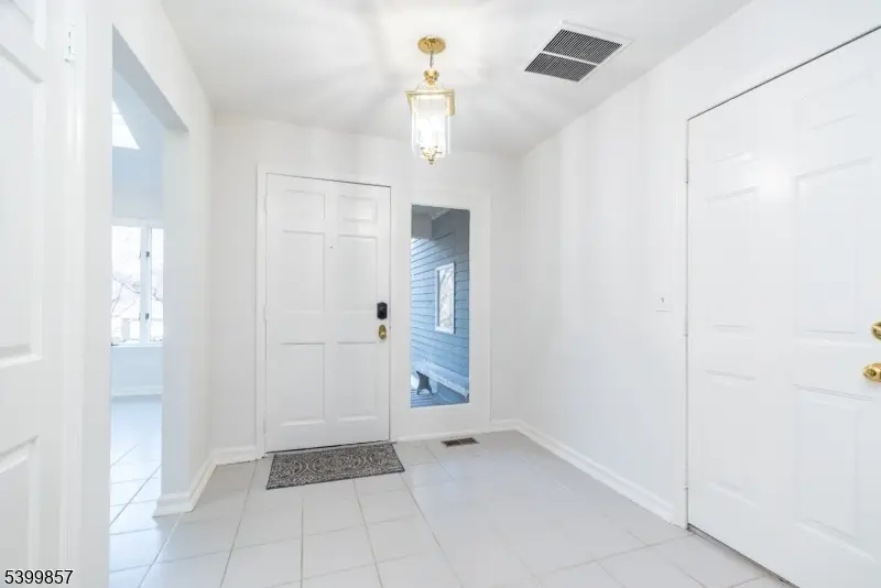 13 Greenbriar Ln, Clinton Township, NJ 08801 - Image #3