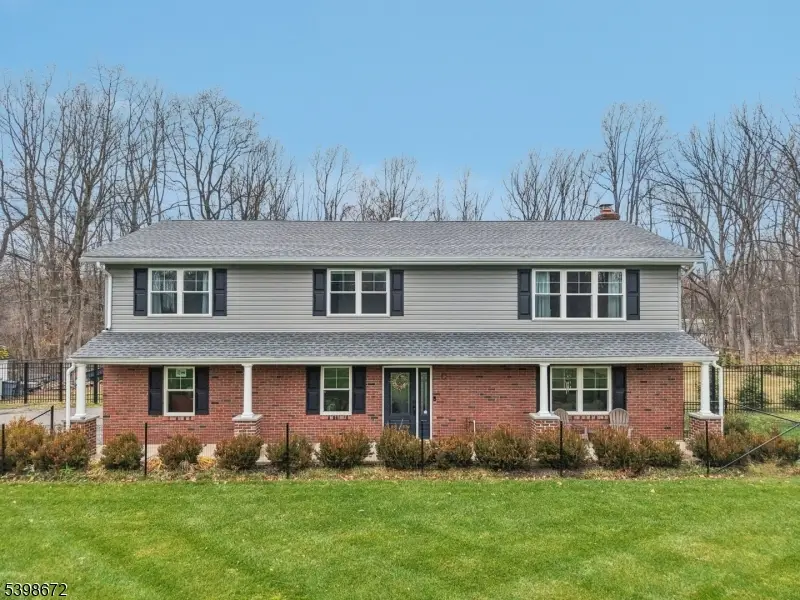 22 Cooper Ln, Chester Township, NJ 07930 - Image #2