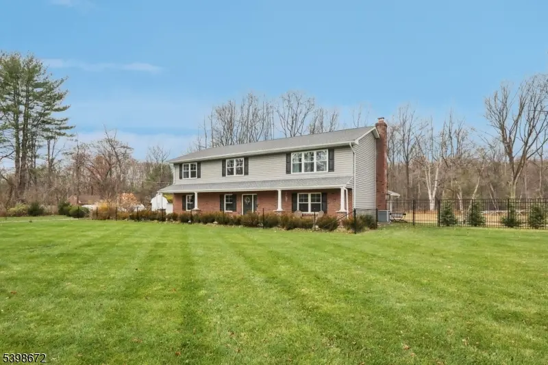 22 Cooper Ln, Chester Township, NJ 07930 - Image #3