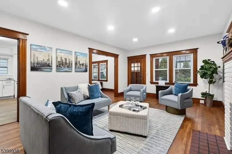 97 Gourley Ave, Clifton, NJ 07013 - Image #2