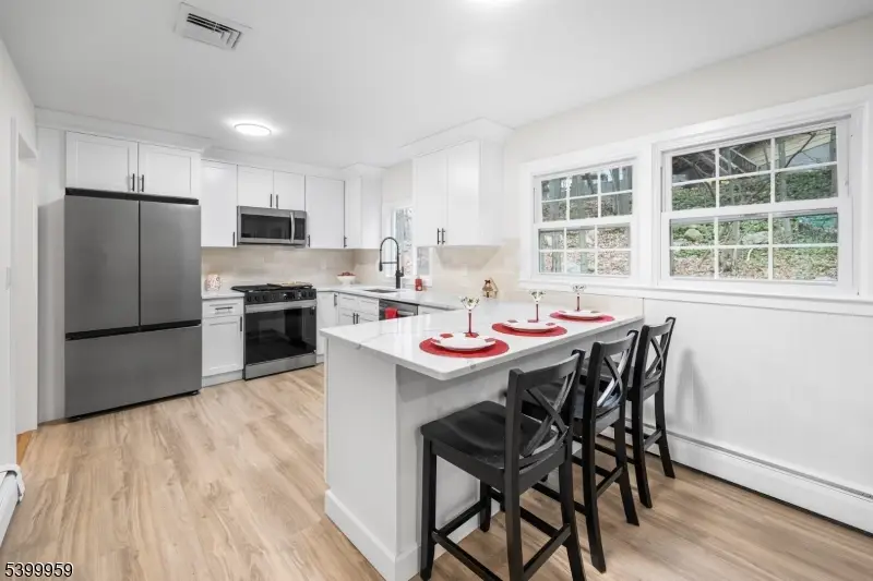 66 Sutton Trl, Hopatcong, NJ 07843 - Image #3