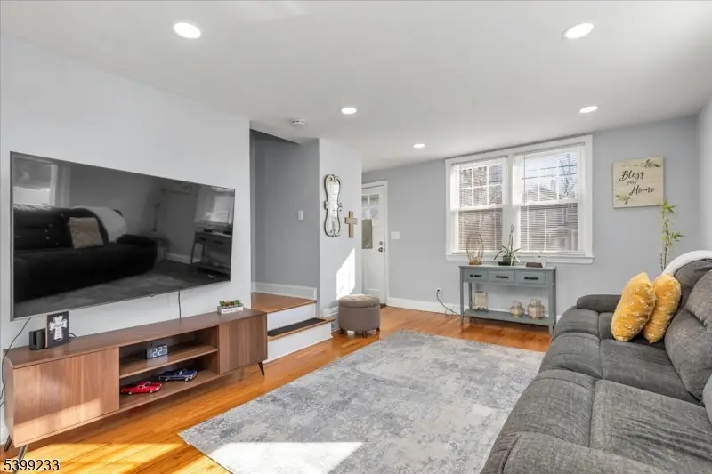 1 Myrtle St, Cranford, NJ 07016 - Image #2