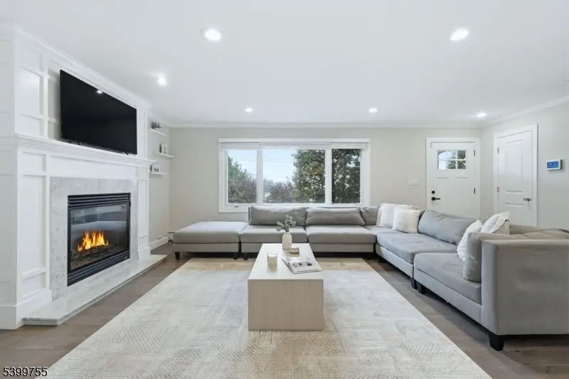 226 Barnert Ave, Totowa, NJ 07512 - Image #2