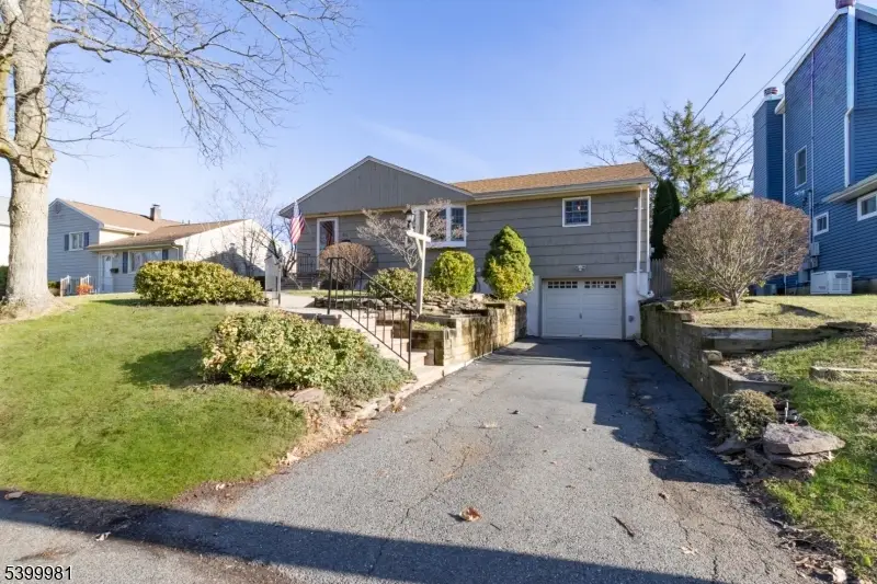 54 Oakwood Ct, Fanwood, NJ 07023 - Image #3