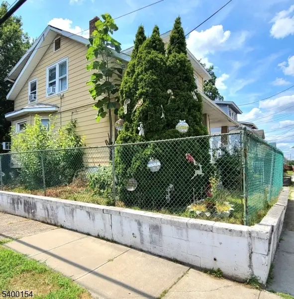 302 19th Ave, Paterson, NJ 07504 - Image #2