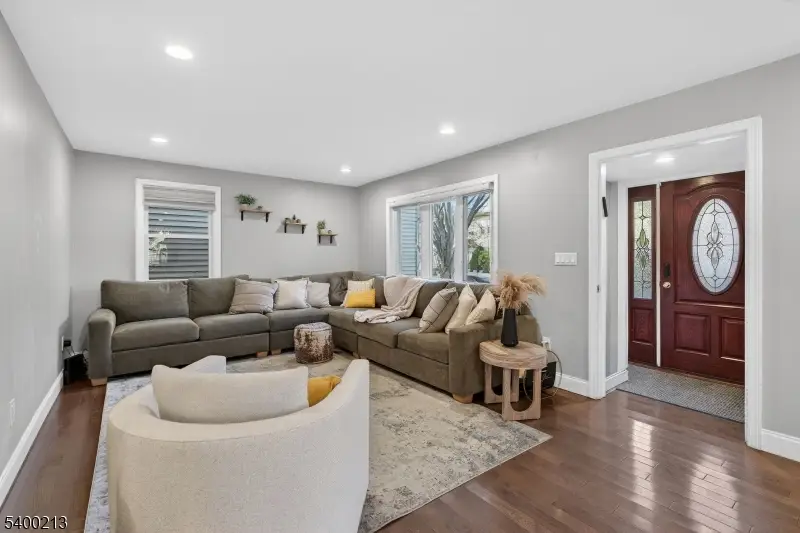 301 South Pkwy, Clifton, NJ 07014 - Image #2