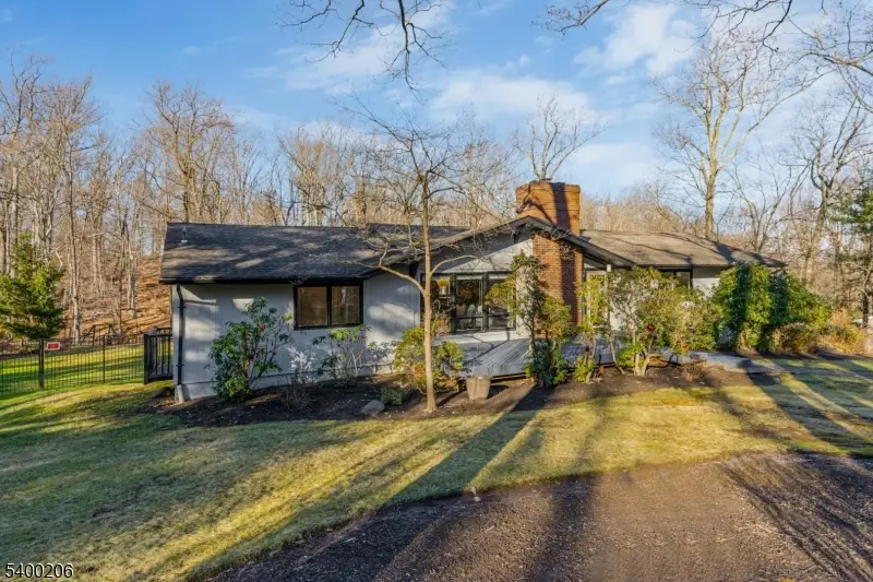 5 Jennifer Ln, Warren, NJ 07059 - Image #2