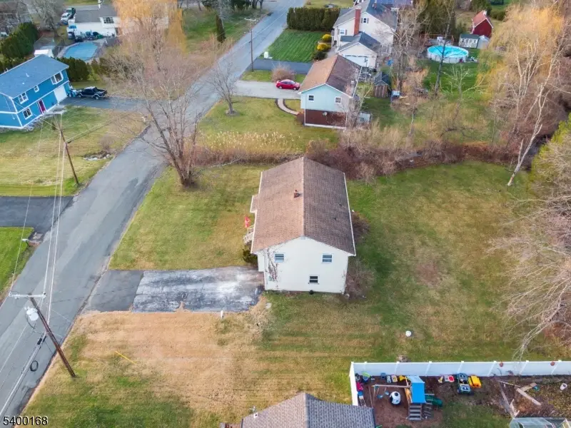 33 Glenbrook Rd, Ogdensburg, NJ 07439 - Image #2