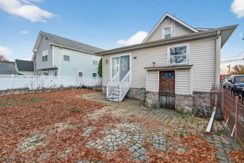 44 Liberty St, Clifton, NJ 07013 - Image #3