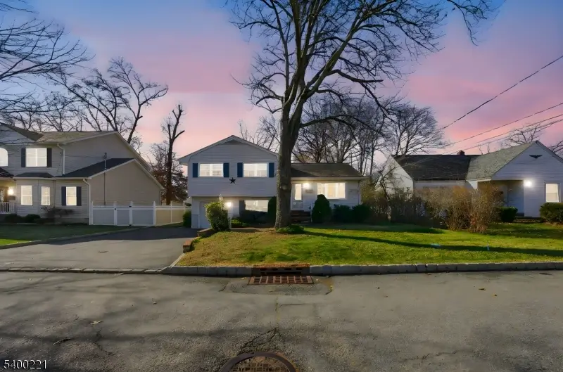 59 Kingston Rd, Parsippany Troy Hills, NJ 07054 - Image #2