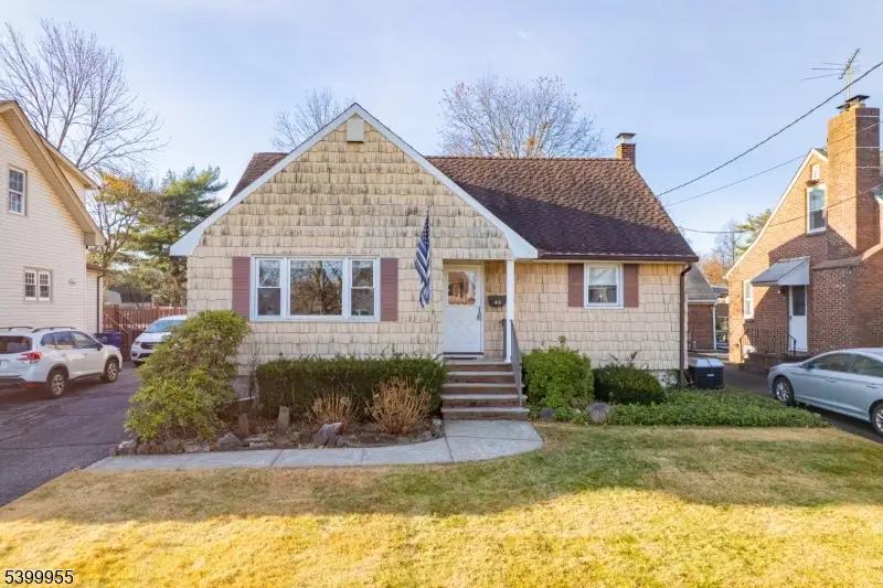 45 Lexington Blvd, Clark, NJ 07066 - Image #1