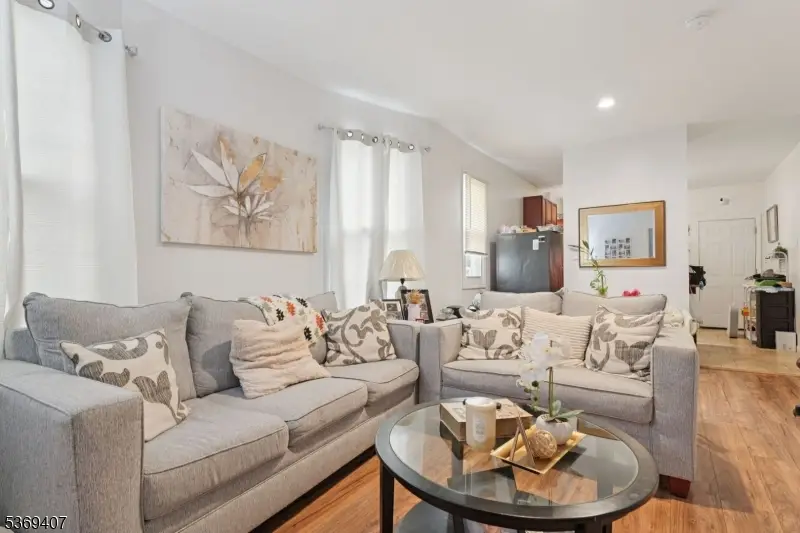 750 S 17th St, Newark, NJ 07103 - Image #2