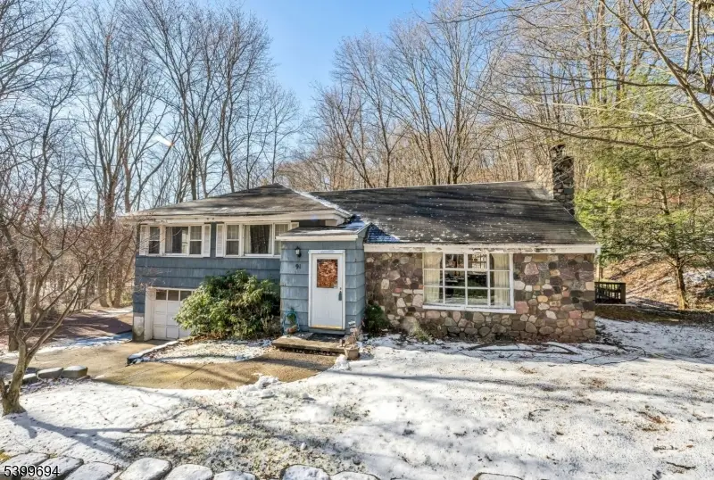 91 Germantown Rd, West Milford, NJ 07480 - Image #2