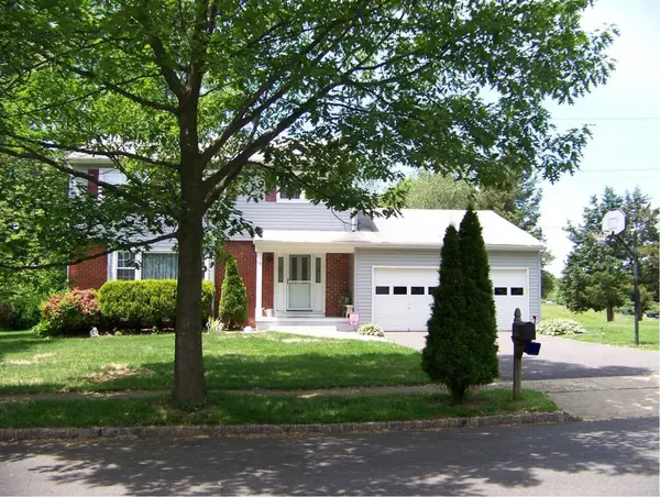 926 Bergen St, Newark City, NJ 07112