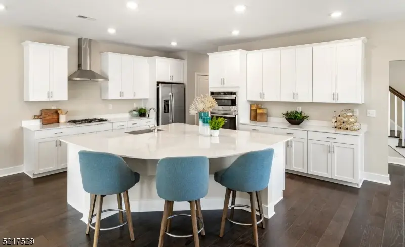 21 Eastwood Ter, East Hanover, NJ 07035 - Image #1