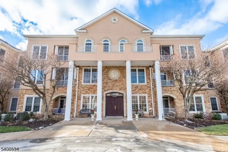 4300 Cleveland Ln, Mount Hope, NJ 07866 - Image #1