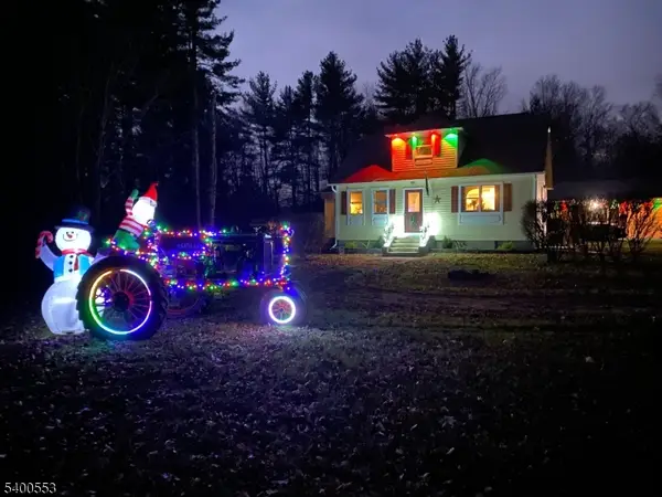 220 Oak Grove Rd, Franklin Twp., NJ 08867