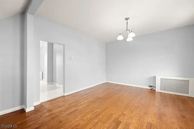 16 Loretta St, Clifton, NJ 07011 - Image #3