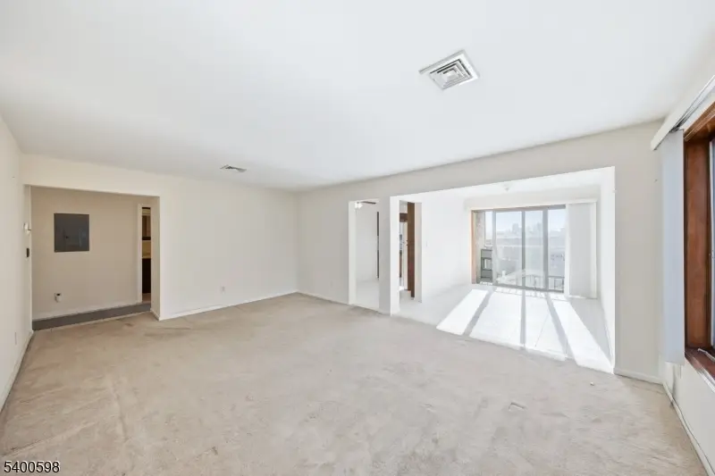 314 Palisade Ave, Cliffside Park, NJ 07010 - Image #2