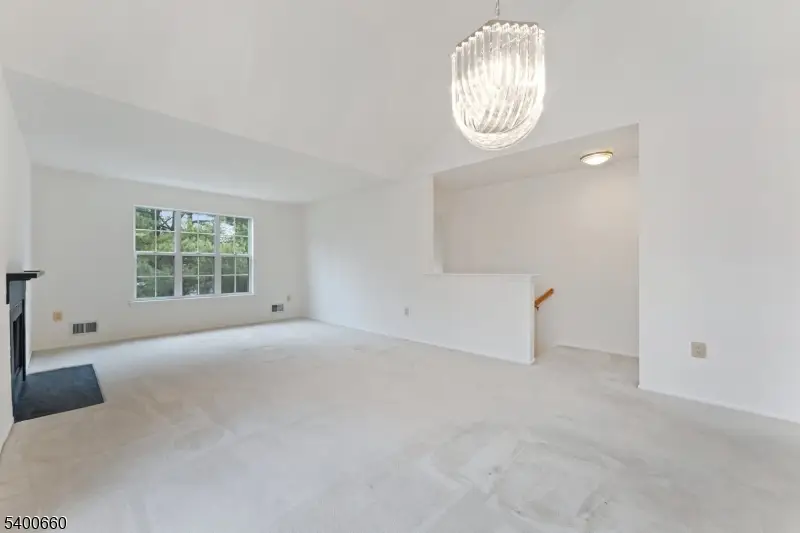 3004 Vroom Dr, Bradley Gardens, NJ 08807 - Image #3