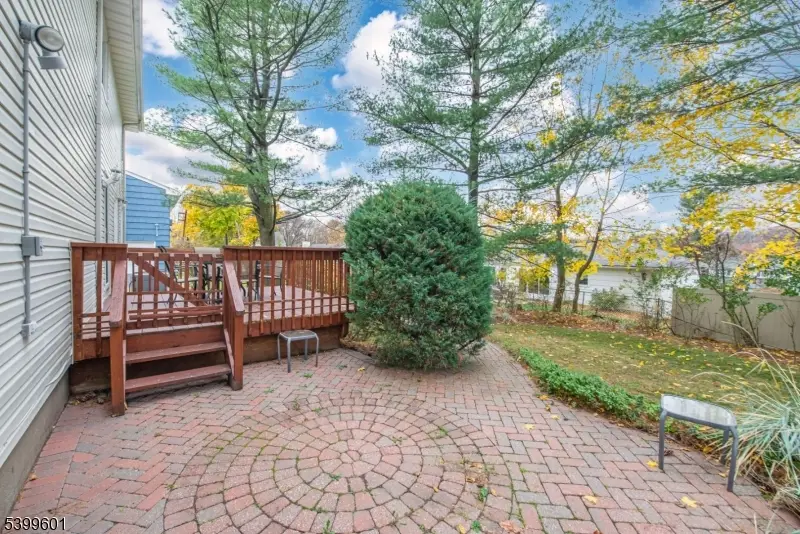 7 Wedgewood Dr, West Orange, NJ 07052 - Image #2