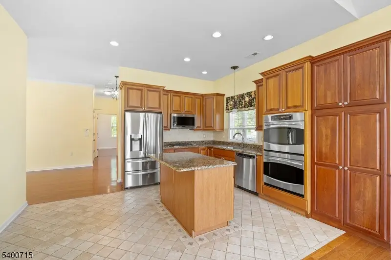 1 Turret Dr, Monroe Township, NJ 08831 - Image #3