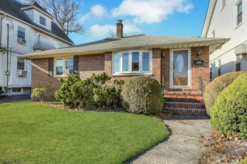 835 Chestnut St, Kearny, NJ 07032 - Image #1