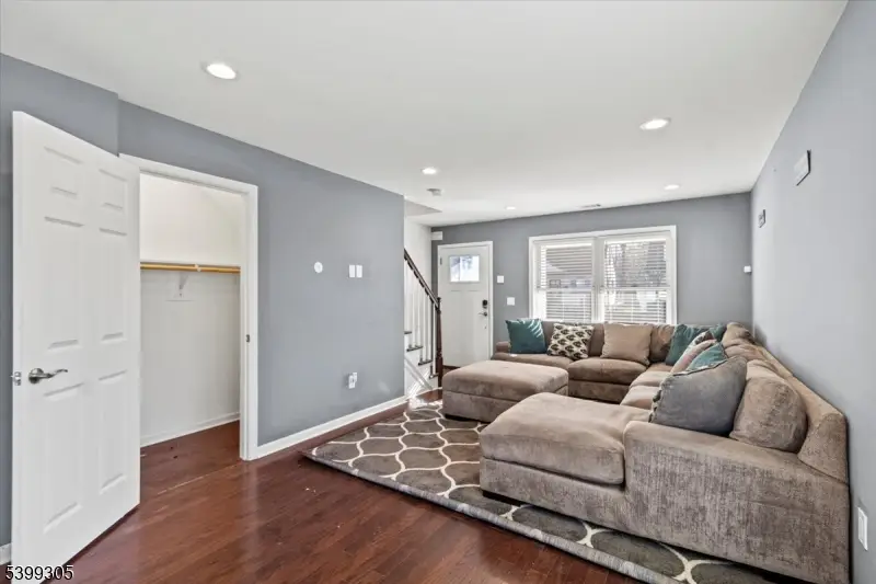 620 Prosper Ave, Roselle, NJ 07203 - Image #3