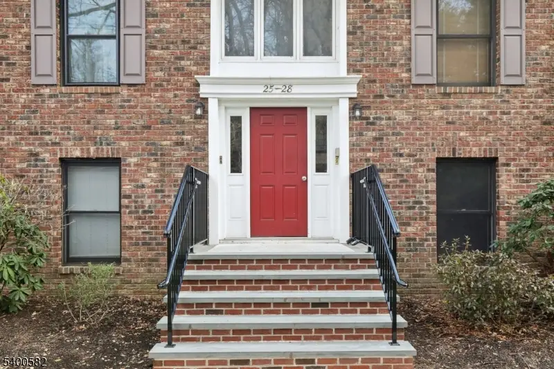 26 Sunrise Dr, Long Hill, NJ 07933 - Image #3