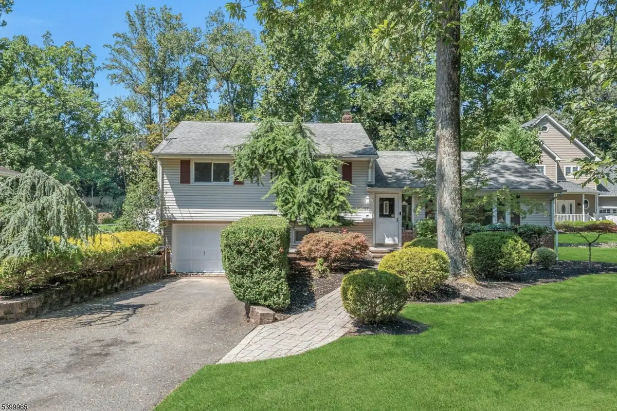 82 Little Falls Rd, Cedar Grove, NJ 07009 - Image #1
