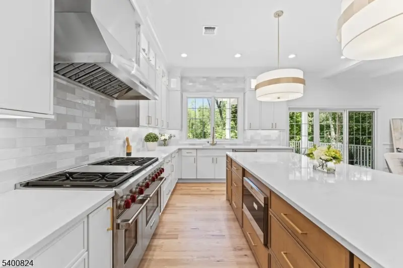 13 Harding Pl, Livingston, NJ 07039 - Image #3