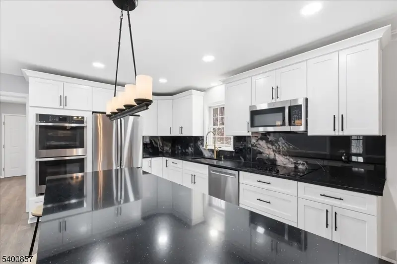 611 Snake Den Rd, West Milford, NJ 07480 - Image #3