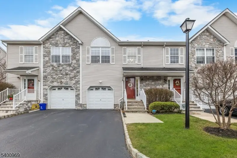 7 Edith Pl, Franklin Township, NJ 08873 - Image #1