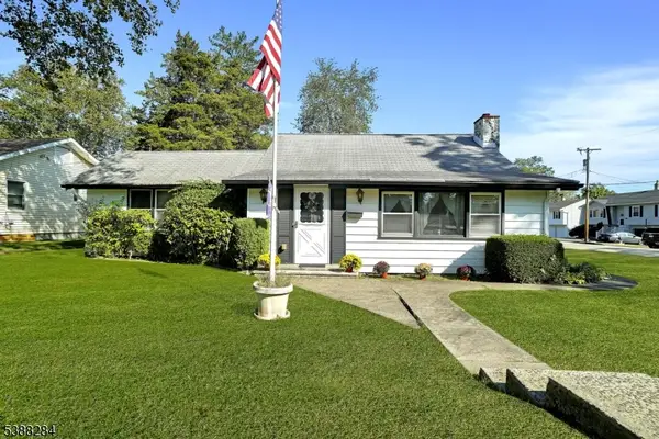 122 Lake Shore Dr, Parsippany-Troy Hills Twp., NJ 07034