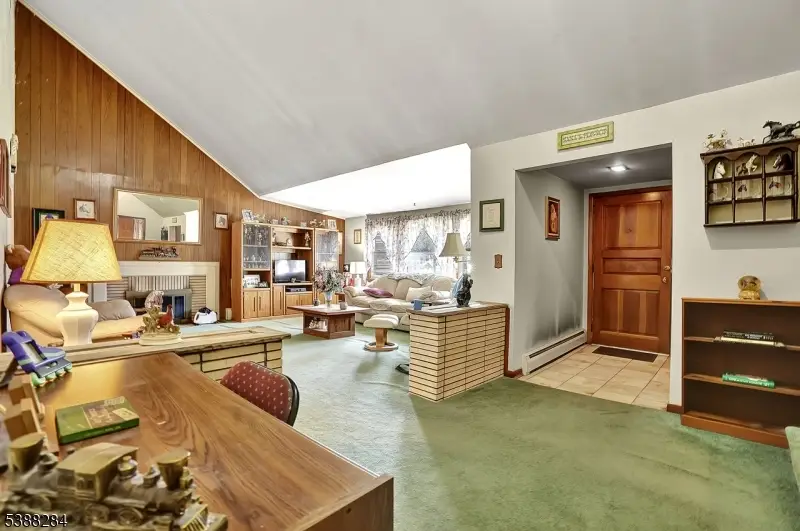 122 Lake Shore Dr, Lake Hiawatha, NJ 07034 - Image #2