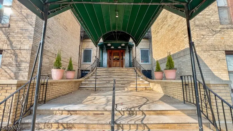 3315-19 Pleasant Ave #521, Union City, NJ 07087 - Image #3